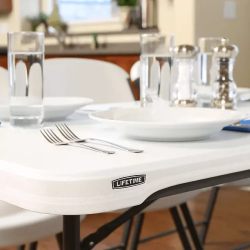 8ft Table